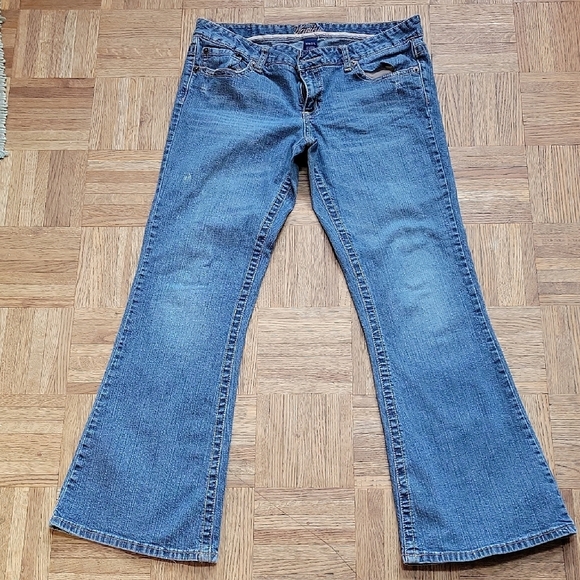 Vanity Jeans SIZE 30W/31L - Picture 1 of 12